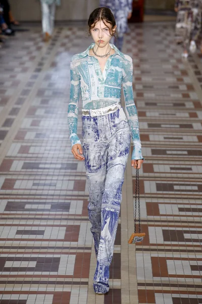 Look 36